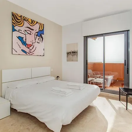 Rock Bay With Wonderful Sea View And 5 Minutes From The Apartment *